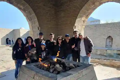 Baku: Gobustan, Mud Volcanoes, Fire Temple, & Yanar Dag Tour