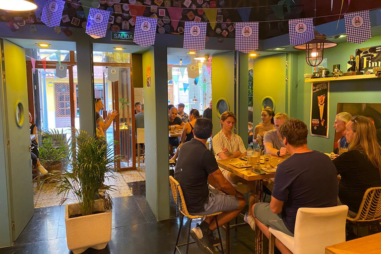 جولة بيرة في أليكانتي: سبا مع بيرة و4 أنواع من البيرة والتاباس مشمولة