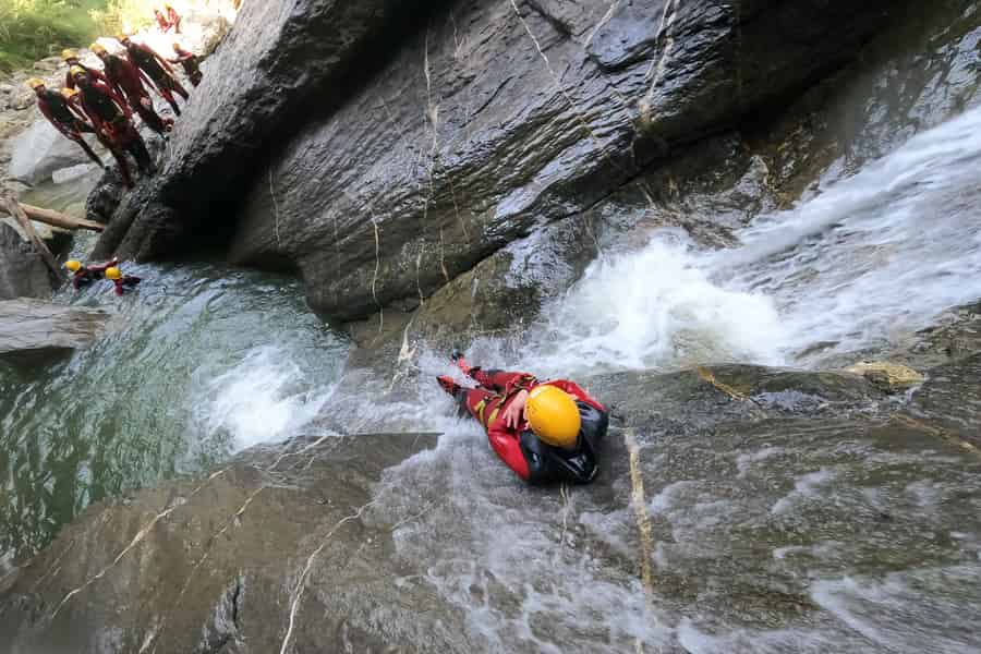Canyoning Allgäu: Starzlachklamm Canyoning für Einsteiger & Fortgeschritten. Foto: GetYourGuide