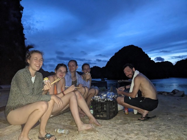 From Hanoi to Lan Ha Bay: 2-Day Jungle Hiking & Night Kayak