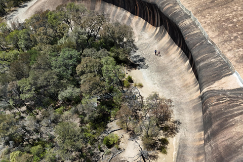 Perth: Wave Rock, Mulka's Cave, and Hippo's Yawn( Day Tour)