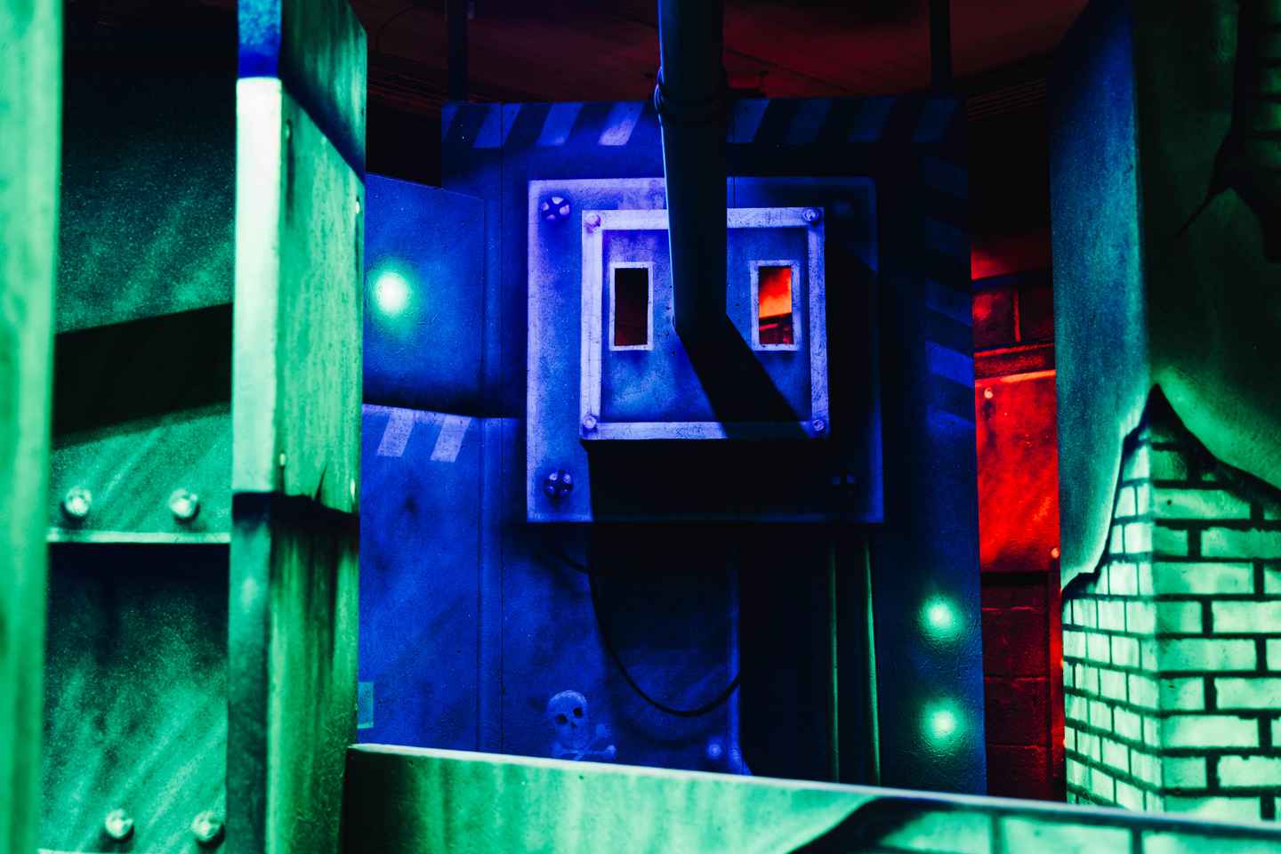 Kortrijk: Ultimate Laser Tag Experience – 3 Games + Drink