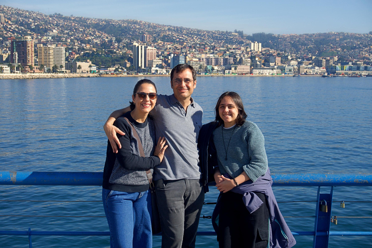 Valparaíso: Historical Walking Tour with Local Guide