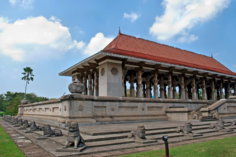 From Negombo: Colombo Private Guided City Tour with Transfer