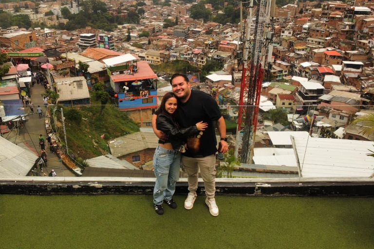 Comuna 13 Full Experience | Subway, Metrocable, Street Art and Culture. Comuna 13 Full Experience | Metro, Metrocable, Street Art and Culture.