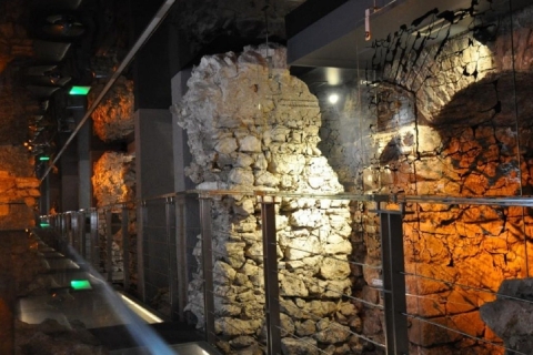 Cracovie: visite privée du musée souterrain du Rynek sans file d'attenteVisite privée du musée souterrain de Rynek de 2 heures