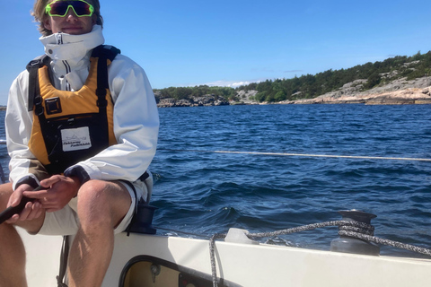 Oslo: Oslofjord Sailing Tour with Snacks and Drinks Oslo: Oslofjord Sailing Tour with Snacks and Drinks Mid-day
