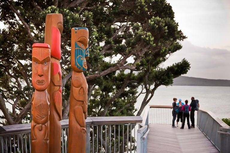 Tour de lujo a Auckland y la Costa Oeste con guía maorí