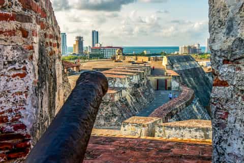 Cartagena: City, San Peter & San Felipe Castle Guided Tour