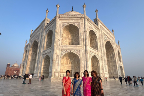 Dagtrip Agra vanuit Delhi: Erfgoed verkennen - Dineren en winkelen