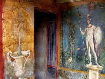 From Paestum:Pompeii guided Tour with Wine Tasting and lunch