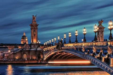 Paris : Street Art Walking Tour With A Guide