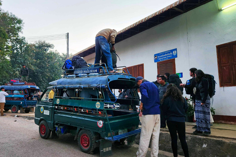 Huay Xai: One-Day Mekong Cruise to Luang Prabang & Caves