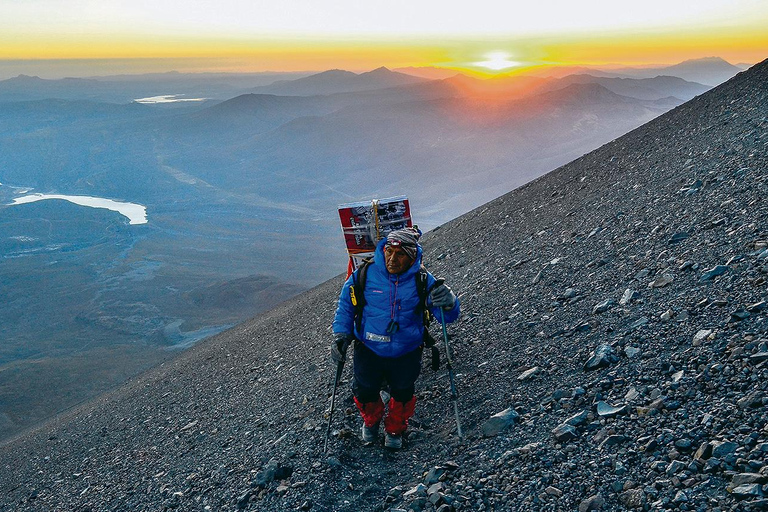 Desde Arequipa: Ascenso al impresionante Volcán Misti en 2D