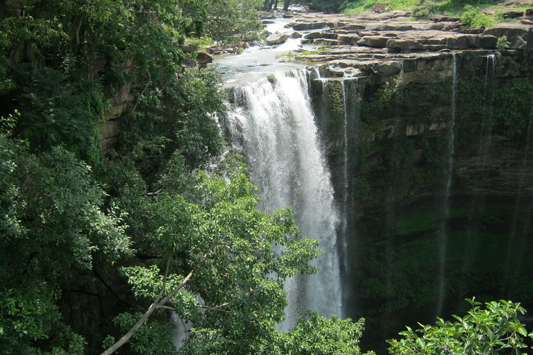 From Udaipur: Mount Abu Day Trip Private Tour with A/C transport and Dedicated Driver.