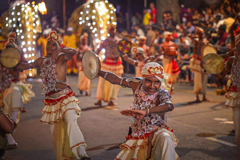 From Colombo: 2-Day Curated Kandy Esala Perahera Experience