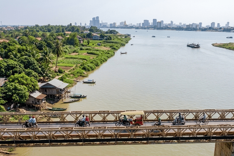 Phnom Penh: Royal Palace, City & Silk Islands -Half/Full Day Half-Day: Royal Palace, Museum, Wat Phnom & Central Market