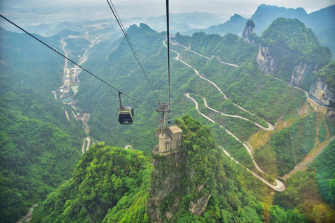 Zhangjiajie: Mystical Peaks & Ancient Towns 3-Day Tour