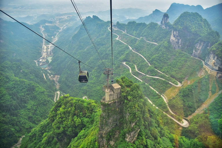 Zhangjiajie: Mystical Peaks & Ancient Towns 3-Day Tour