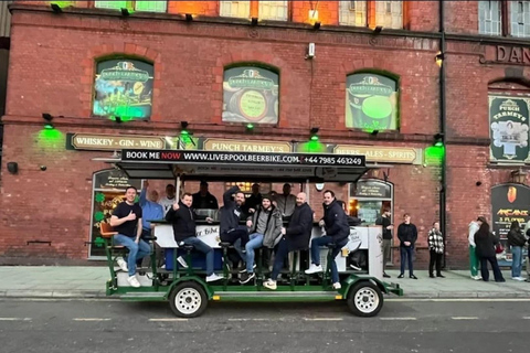 Liverpool: passeio de bicicleta com bebidas e músicaPasseio de bicicleta com cerveja em Liverpool com bebidas