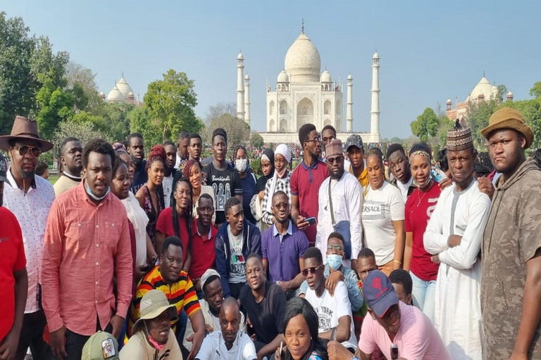 Agra: Best Taj Mahal Guided Tour (All Inclusive)Tour With comfortable transport &amp; Local Guide Only