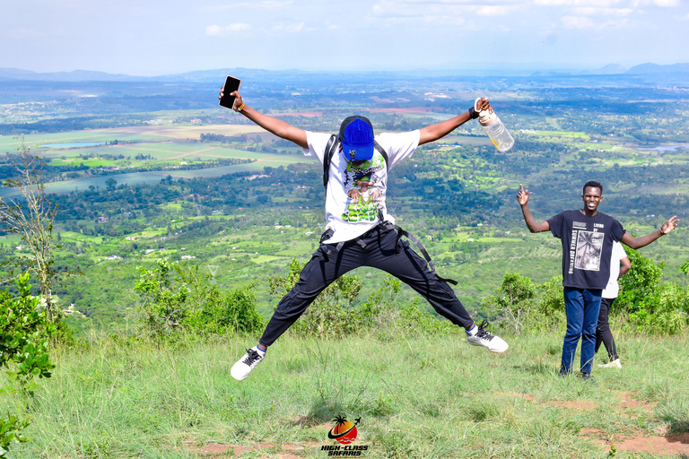 Nairobi: Fourteen Falls & Mt. Kilimambogo Fitness Hike