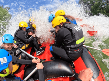 Raftingtour Light für Erwachsene & Familien mit Kindern ab 8 Jahren