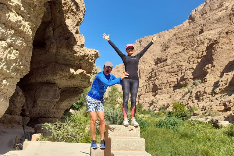 Muscat: Wadi Al Shab Oasis, Secret Cave & Sinkhole