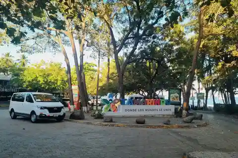 Liberia Airport to Tamarindo
