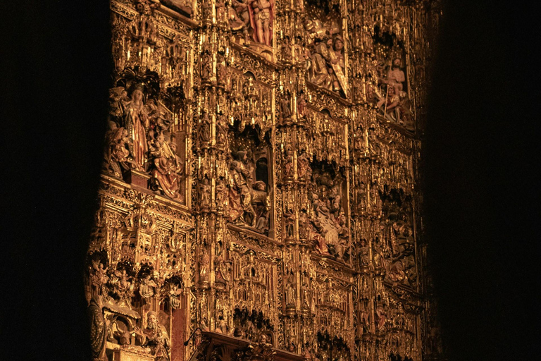 Seville: Cathedral & La Giralda Guided Tour with Tickets