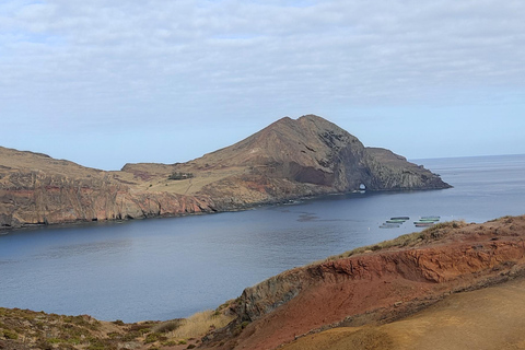 Caniçal UNESCO wandeling met gids door Ponta São LourençoZonsopgang Ponta São Lounreço Wandeling met Transfers