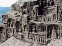 Luoyang, Longmen Grottoes and White Horse Temple Guided Tour - Housity