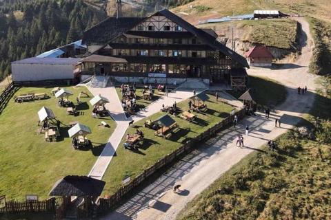 Romania: 3-Day Carpathian Mountains Hiking Tour