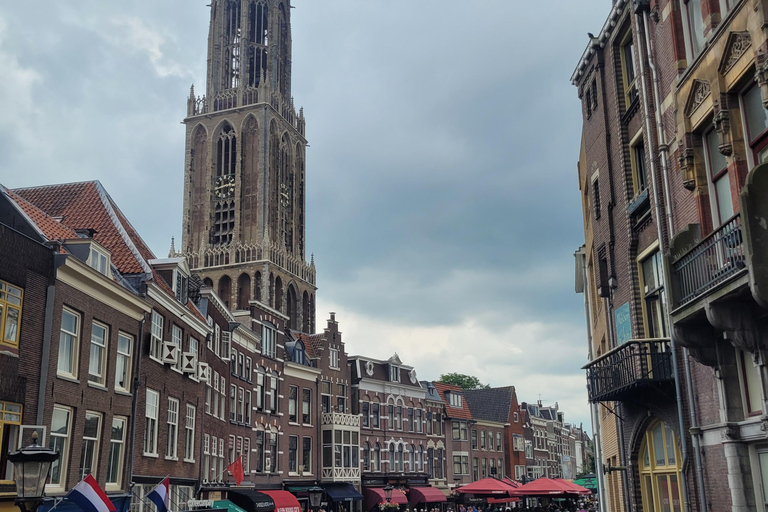 Amsterdam-Utrecht: Private Walking Tour with Local Guide