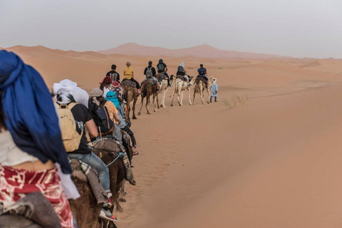 3 jours d'excursion dans le désert depuis Marrakech jusqu'aux dunes de Merzouga et aux chameaux