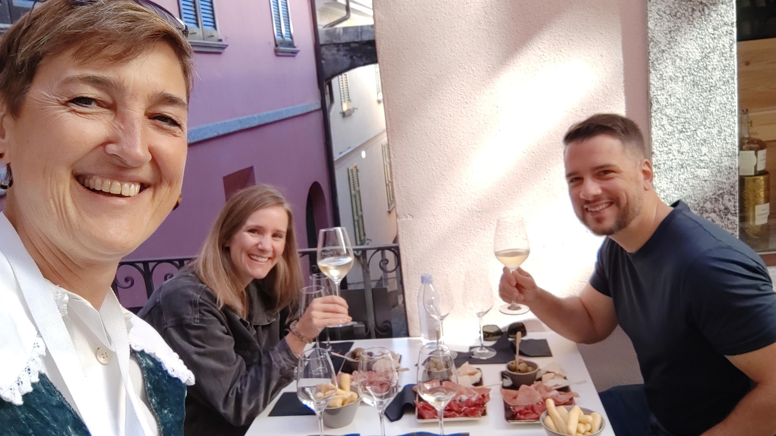 Varenna: Geführter Rundgang mit Wein- und Essensverkostung
