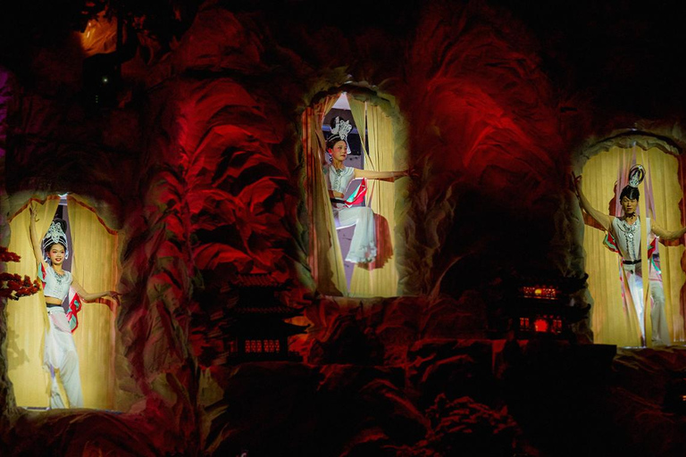 Shanghai: Xuyan · Xu Dunhuang Immersive Banquet with Show Xu Dunhuang Themed Lunch VIP Seat