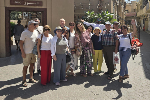 From Muscat: Nizwa Fort, Al Hamra & Jebel Shams Day Trip