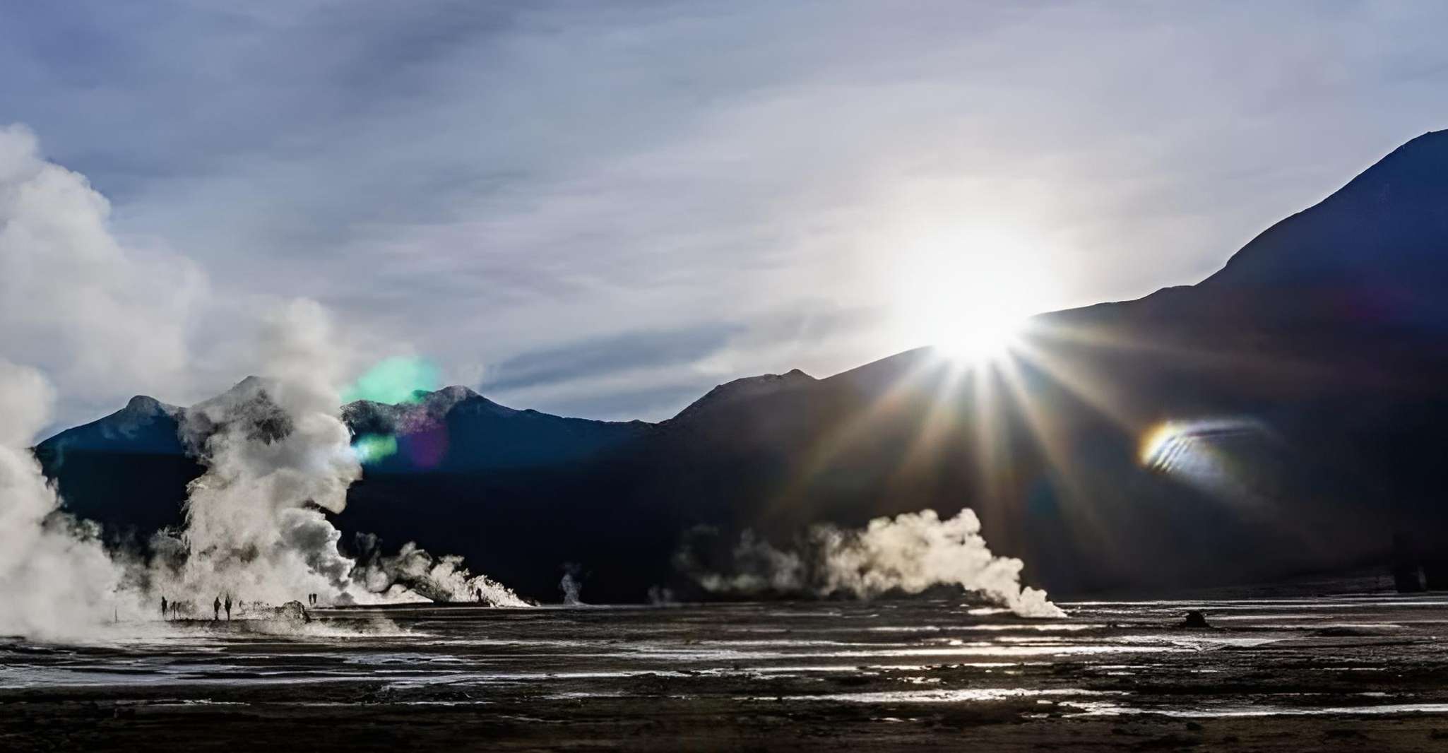 Geysers del Tatio, Sunrise and breakfast in Atacama - Housity