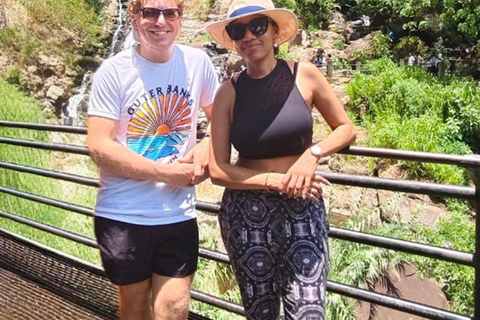 Kandy: Private Ella Journey with Tea, Falls & Arch Bridge
