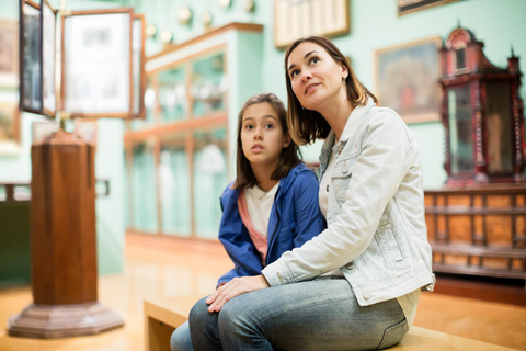 Viena: tour privado guiado por los museos judíosTour privado de 4 horas con visita a la sinagoga y al cementerio