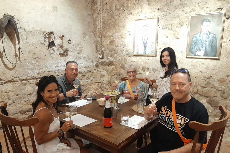 From Barcelona: 3 wineries with hotel pick-up and Lunch From Barcelona: Wine and Cava Tour with Tastings and Lunch