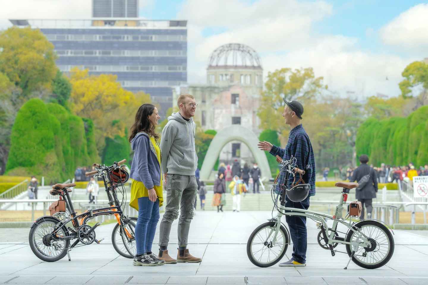 Hiroshima: Peace Cycling Tour with Local Guide - 2h Course