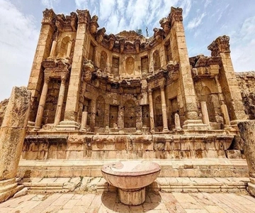Tour particular de um dia pela cidade de Jerash e pelo castelo de Ajloun a partir de Amã