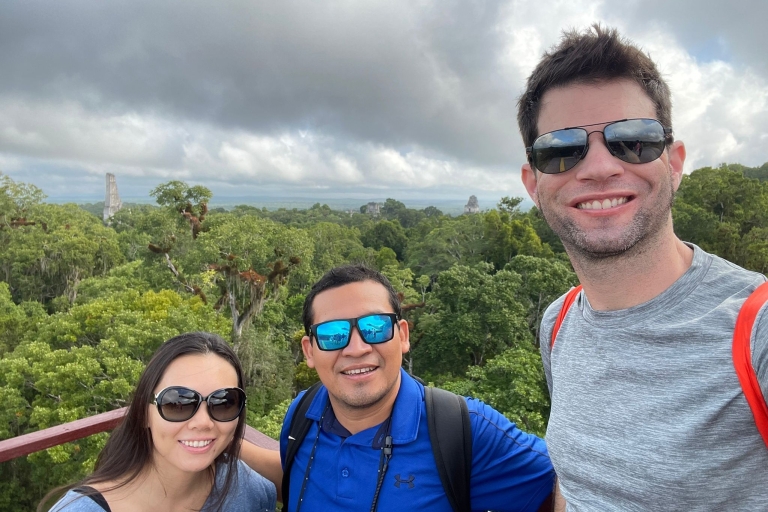 Depuis Flores : Excursion exclusive à Tikal au coucher du soleilTour du coucher du soleil