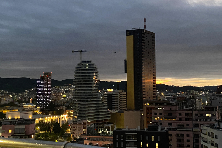 地拉那共产主义遗迹和历史中心之旅地拉那共产主义与历史中心之眼