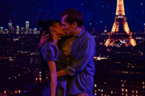 Paris VIP ticket to the musical show Paris is Magique Paris: Ticket to the musical show Paris is Magique!