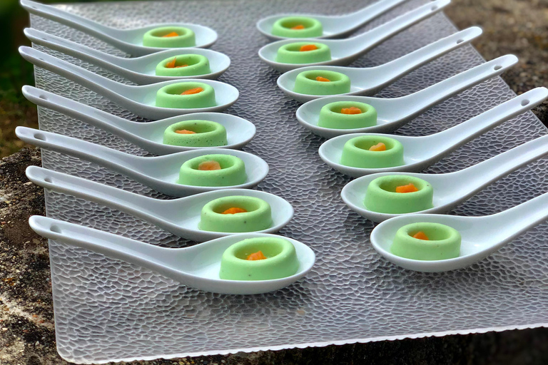 Gueberschwihr: kurs i enologi och provsmakning av 12 viner och 5 tilltuggGueberschwihr: vinprovningskurs med provning av 12 viner och 5 smårätter