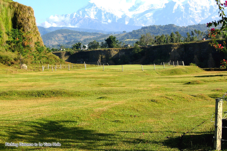 Depuis Pokhara : Golf au cœur de la splendeur de l'HimalayaGolf au cœur de la splendeur himalayenne de Pokhara