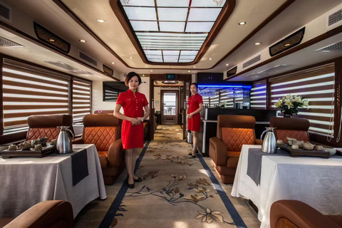 From Guilin: Li River Cruise to Yangshuo with Hotel Pickup